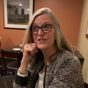 Meet your Posher, Carol